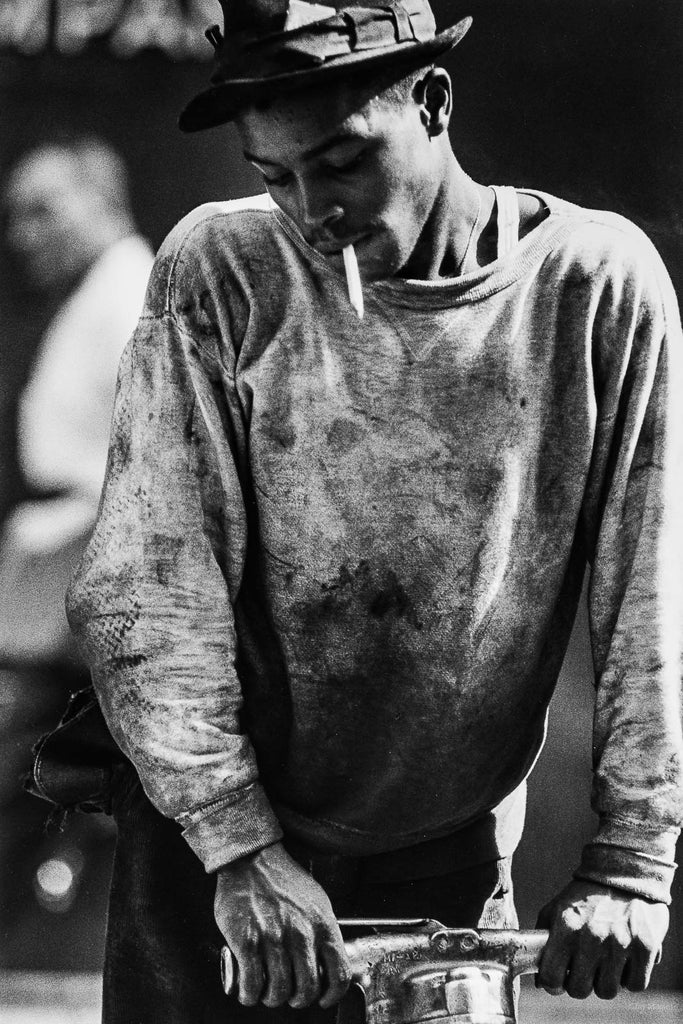 Smoking No 4 – Jay Maisel