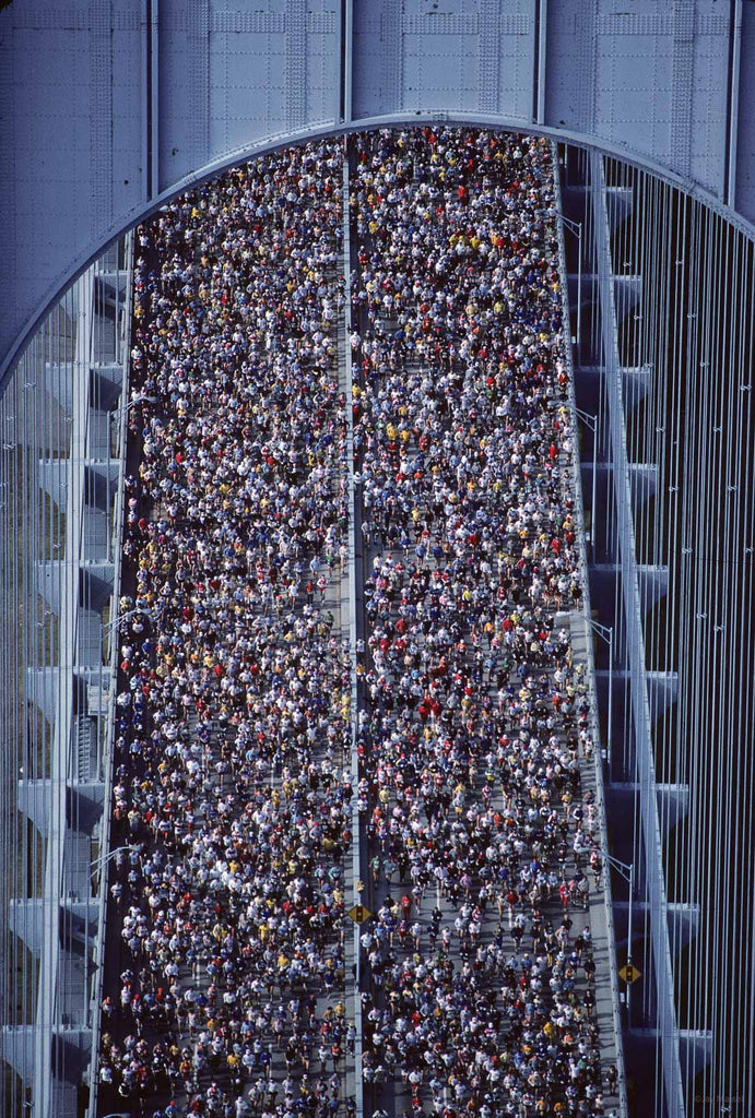 Crowds No 46 Staten Island, NYC – Jay Maisel