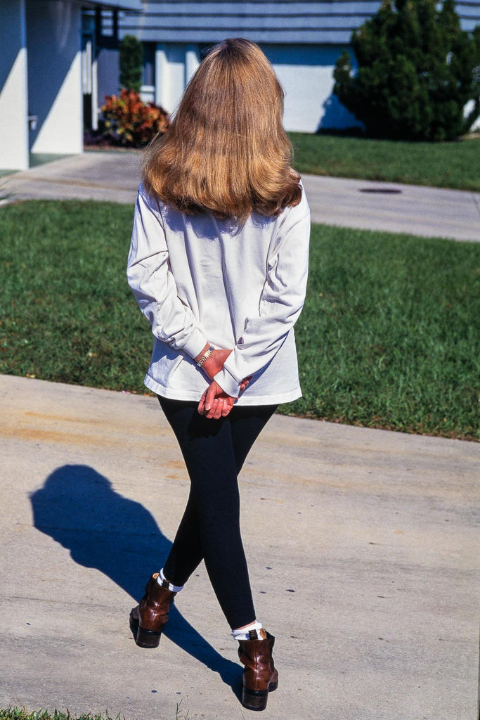 Standing Walking No 60 – Jay Maisel