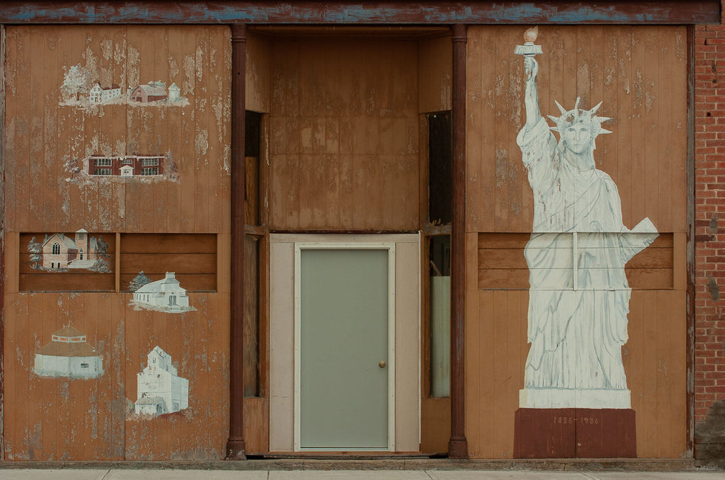 Facades No 69 – Jay Maisel