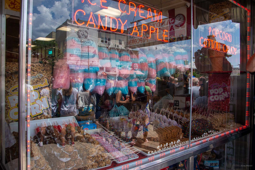 Storefronts No 77 – Jay Maisel