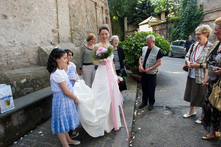Bride and Onlookers, Rome
