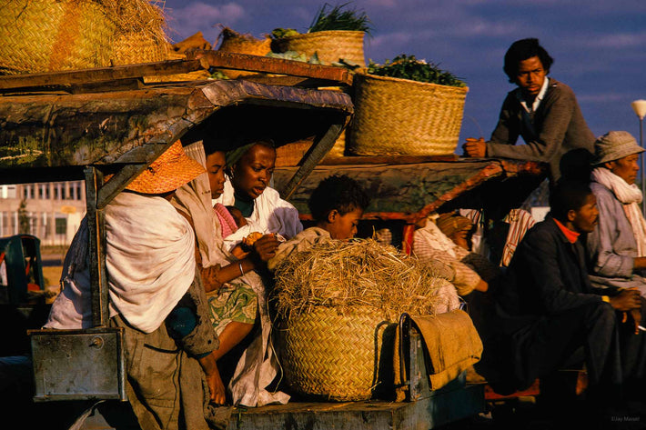 People and Baskets, Antananarivo
