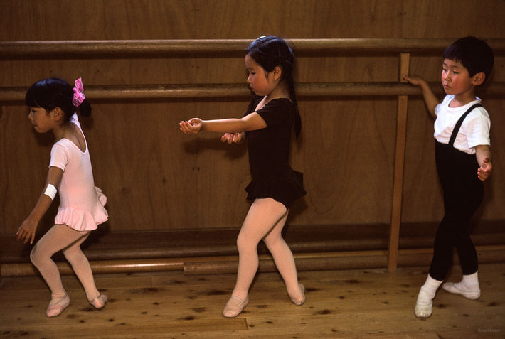 Three Kids at Barre, Kamakura