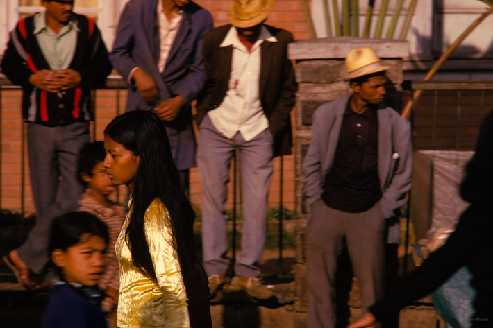Girl in Gold, Antananarivo