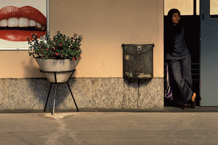Lips Left, Woman Right, Geneva