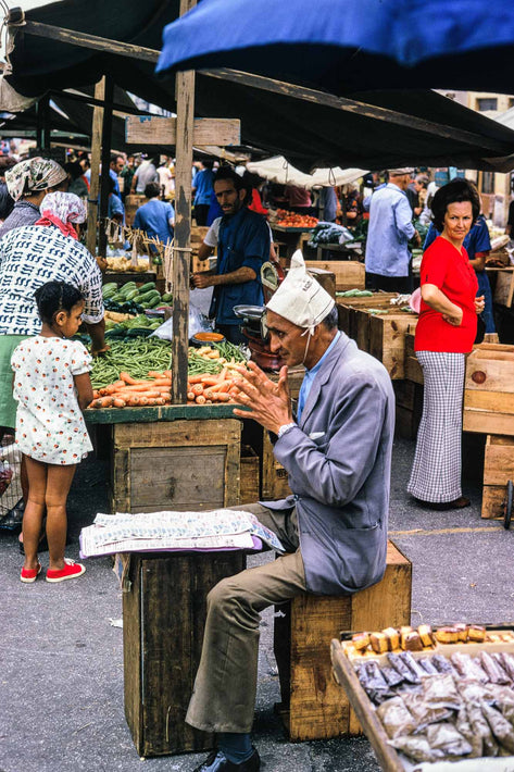Man in Market, Bizarre Cap, São Paulo
