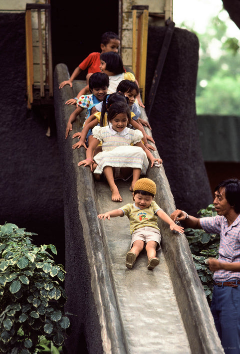 Kids on Slide, Jakarta