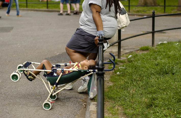 Kid in Stroller, Reclined, NYC