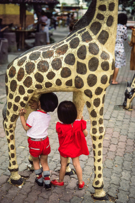 Two Kids, Giraffe, Jakarta