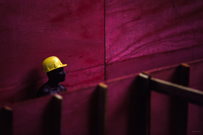 Yellow Hard Hat Agaistn Purple Violet, Bahia