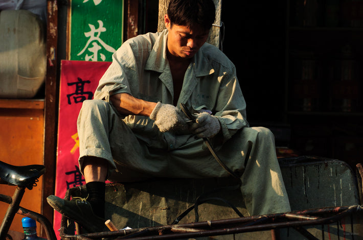 Man Working with Knife, Shanghai
