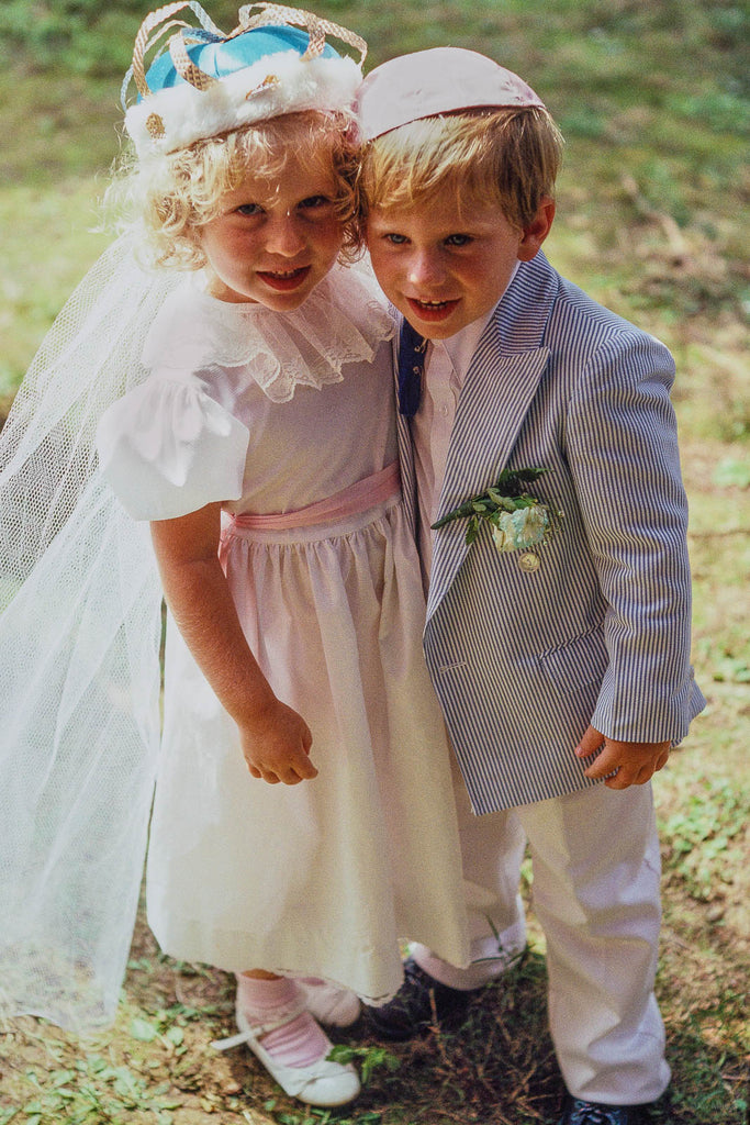 Pairs and Couples No 71 – Jay Maisel