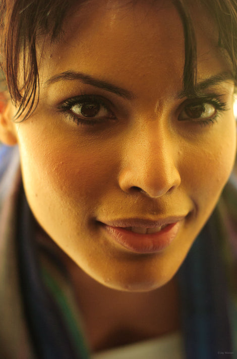 Young Woman 1, Mumbai