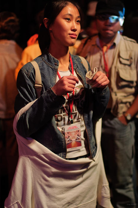 Young Girl, Hands at Chest Level, Pingyao