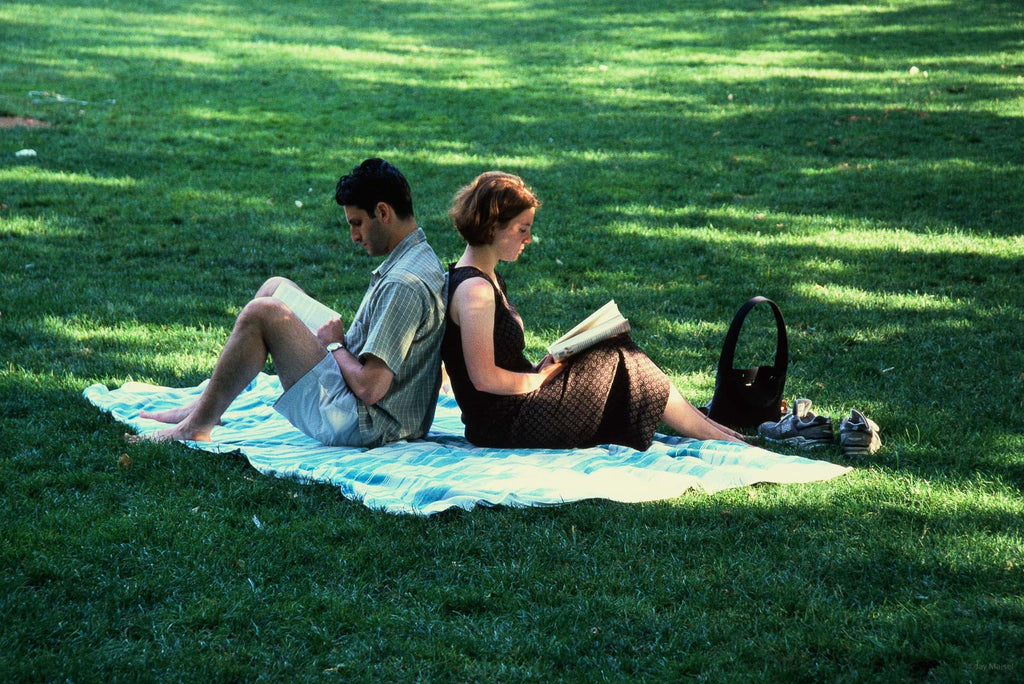 Pairs and Couples No 93 – Jay Maisel