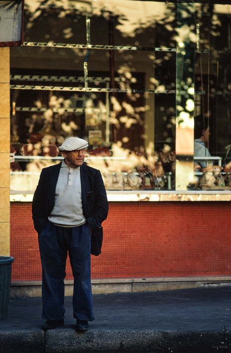 Hands in Pockets, Paris