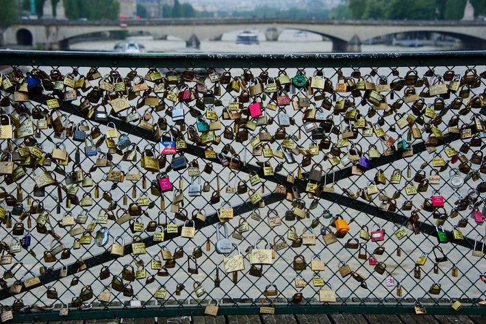 Crowds No 26 Paris, France