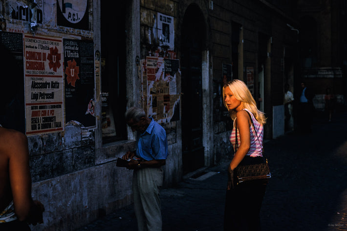 Women, Foreign No 41, Italy