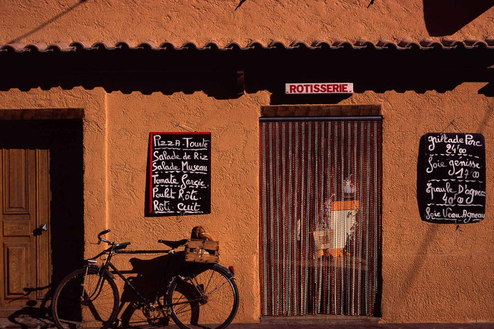 Storefronts No 83
