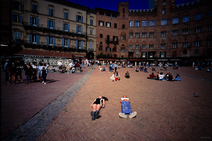 Plaza, Wide Shot, Siena