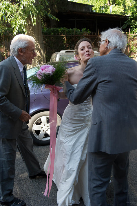Greeting Bride, Rome