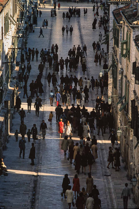 Crowds in Main Street, Dubrovnik
