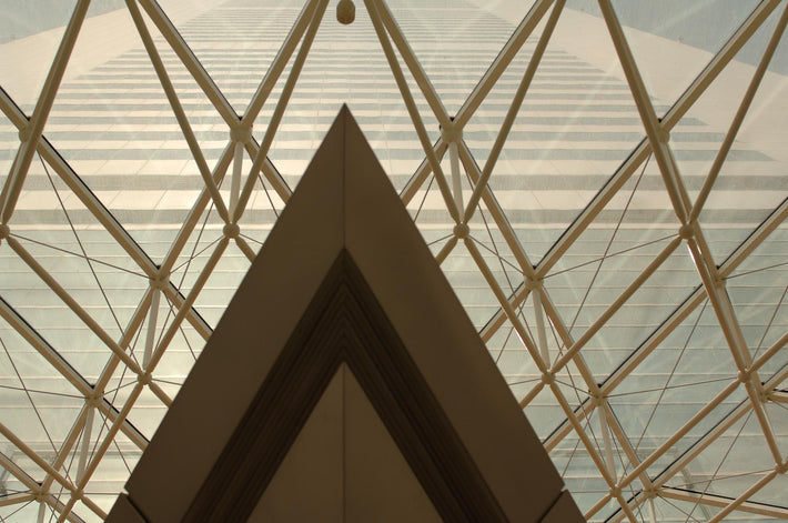 Triangle with Truss System, Dubai