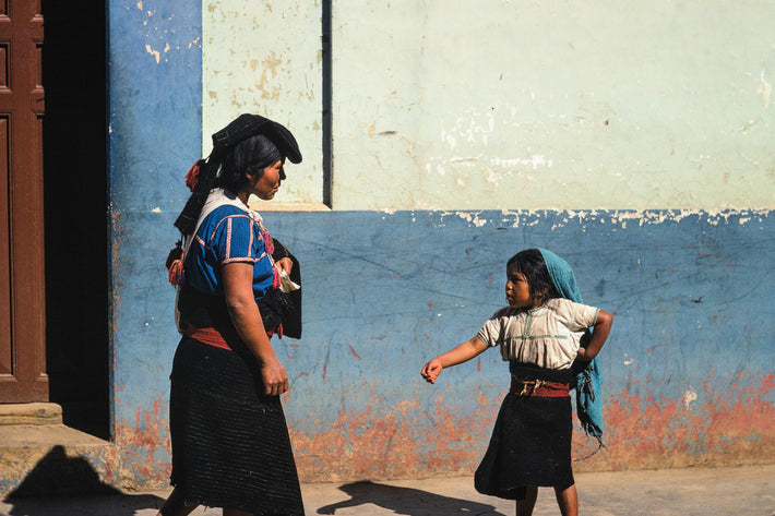 Mom and Kid Dispute, San Cristobal