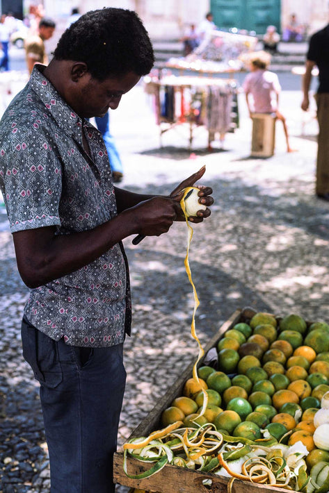 Man Peeling Oranges, Bahia