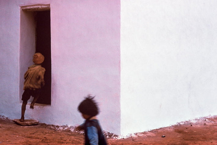 Two Children and White Building, Antananarivo