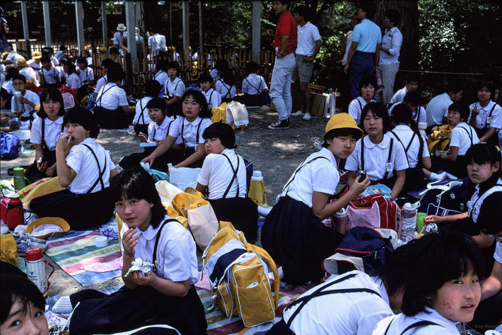 Many Young Girls Sitting, Kamakura