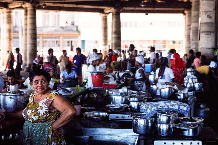 Woman with Many Pots, Bahia
