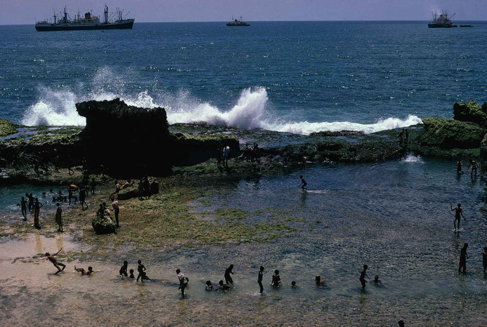 Kids, Ships, Rocks, Waves, Xamar Wein, Somalia