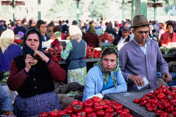 People and Tomatoes, Romania