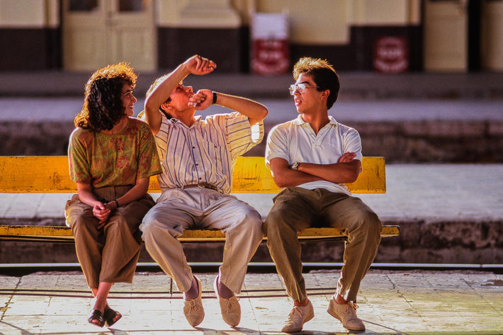 Three on Bench, Chile